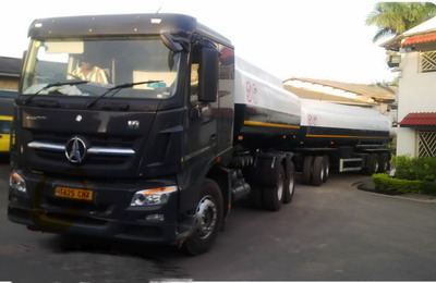 بيبين وحدات 20 V3 الوقود ناقلة شاحنة التصدير إلى تنزانيا العملاء