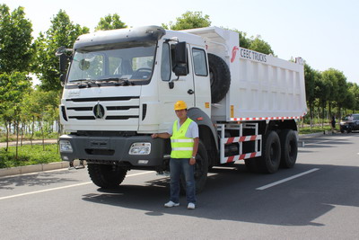 بدأت عام 2015 جديدة نوع بيبين تفريغ الشاحنات الثقيلة لأفريقيا