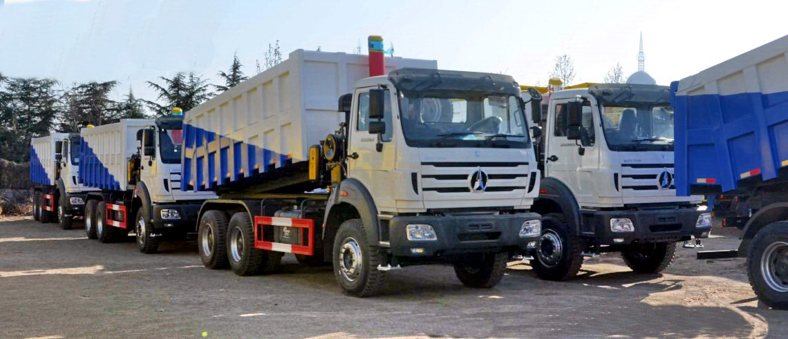 يتم تصدير 30 وحدات بيبين 2534 ك شاحنات قلابة للبلد كينيا من مصنع 