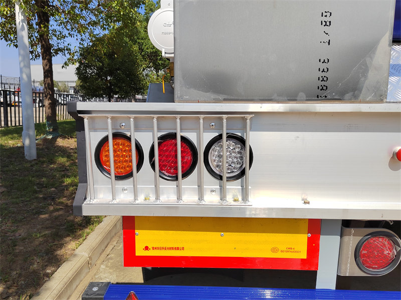 Diesel tanker semi-trailer manufacturer