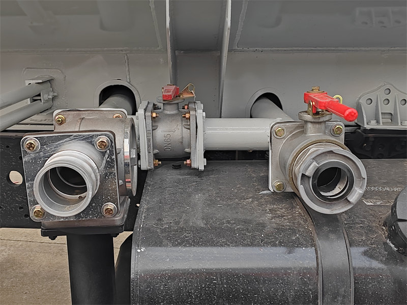 Beiben 10-wheeler water cart truck