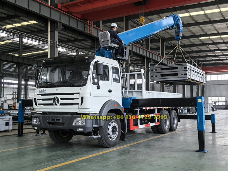 Beiben 1929 truck with hydraulic crane