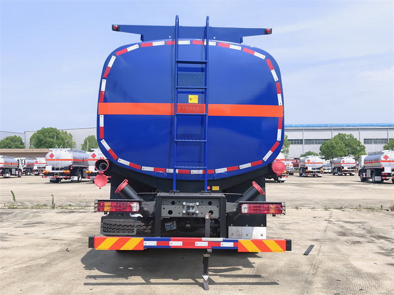 Beiben 8×4 heavy diesel bowser