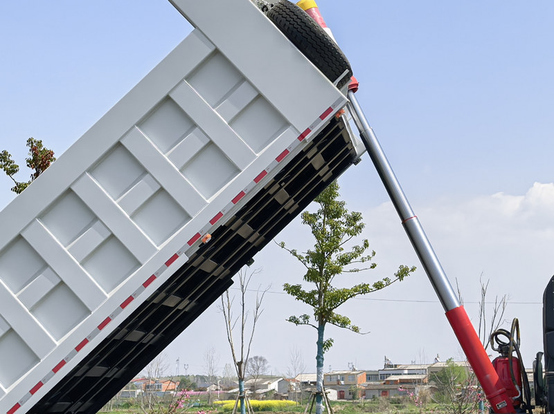 Beiben 6×4 heavy construction dumping truck
