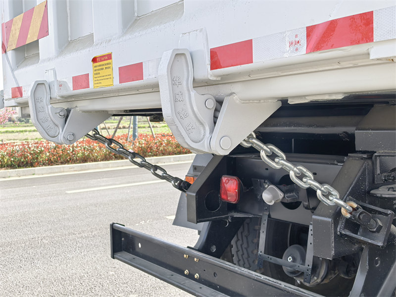 Beiben 6×4 40-ton construction dumping truck