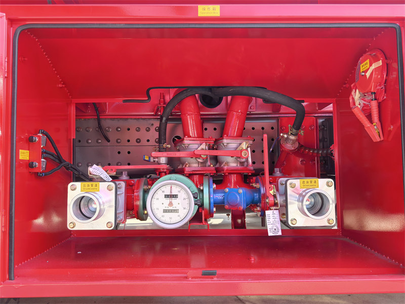 Beiben 10 wheels fuel tanker truck