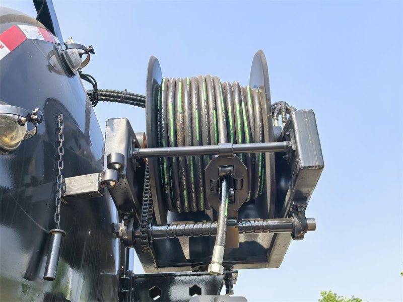 Beiben 4×2 heavy vacuum jetting truck