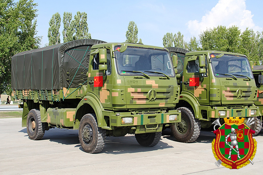 الشاحنات الثقيلة بيبين تظهر في عام 2015 الألعاب العسكرية في روسيا