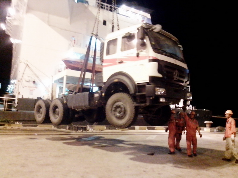 CONGO, Brazzaville customer order 20 units beiben tractor truck, bogie suspension semitrailer