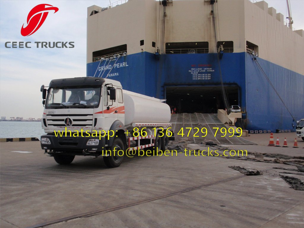 يتم شحن شاحنة صهريج المياه بيبين 2527 إلى بلد كومبوديا